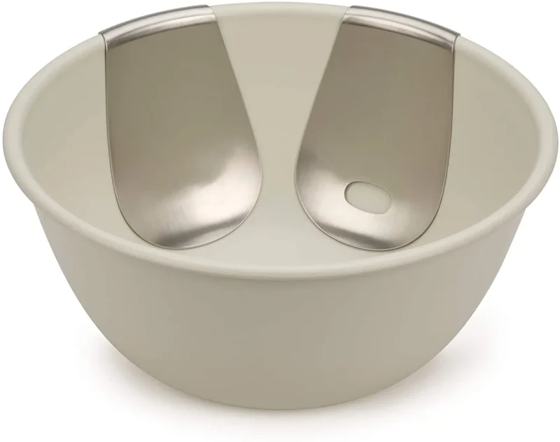 uno salad bowl servers set for easy serving